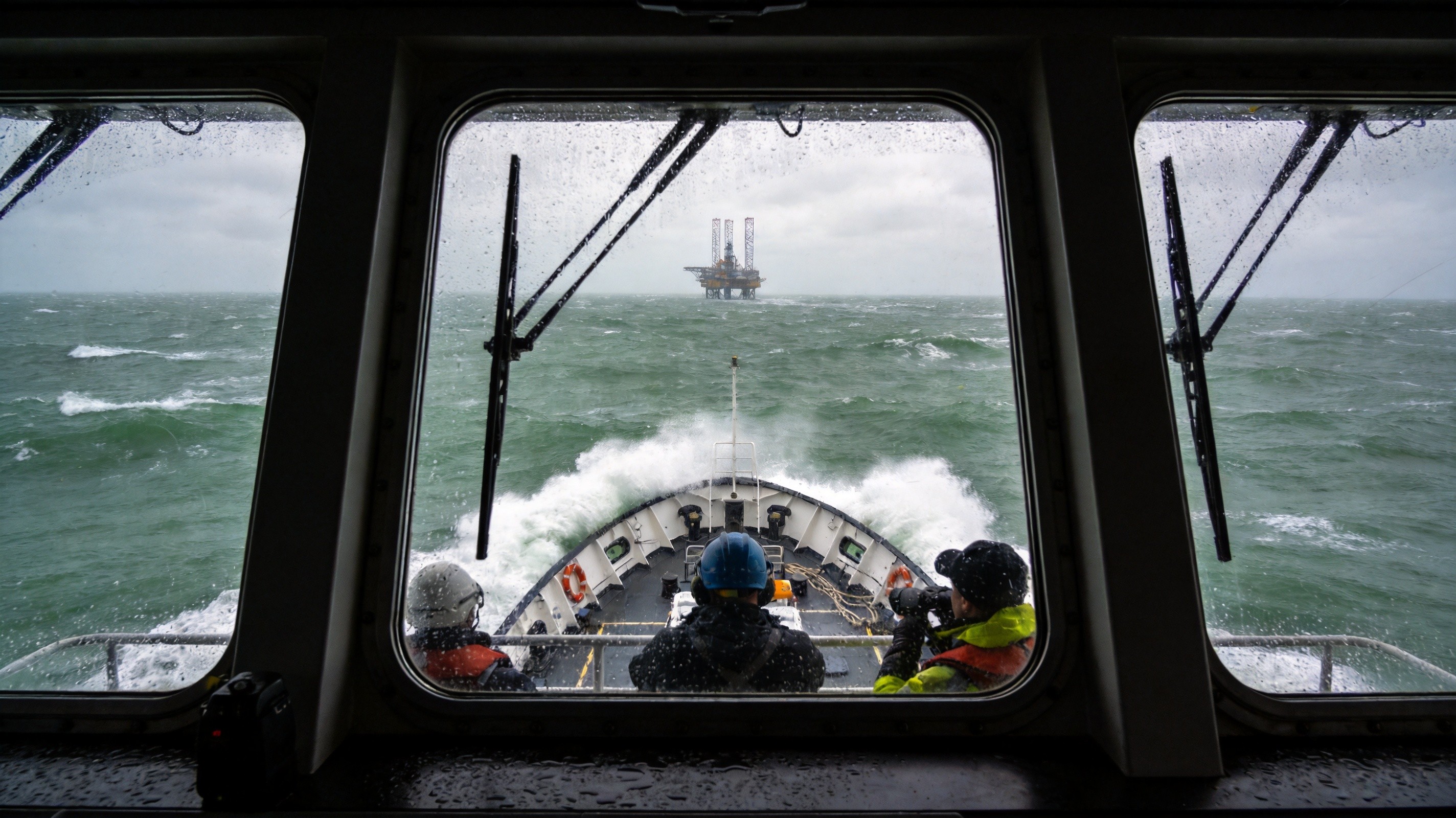 Hormuz Traffic Collapses; Saipem-Subsea7 Phase II; SLB OneSubsea Dual Mega-Awards